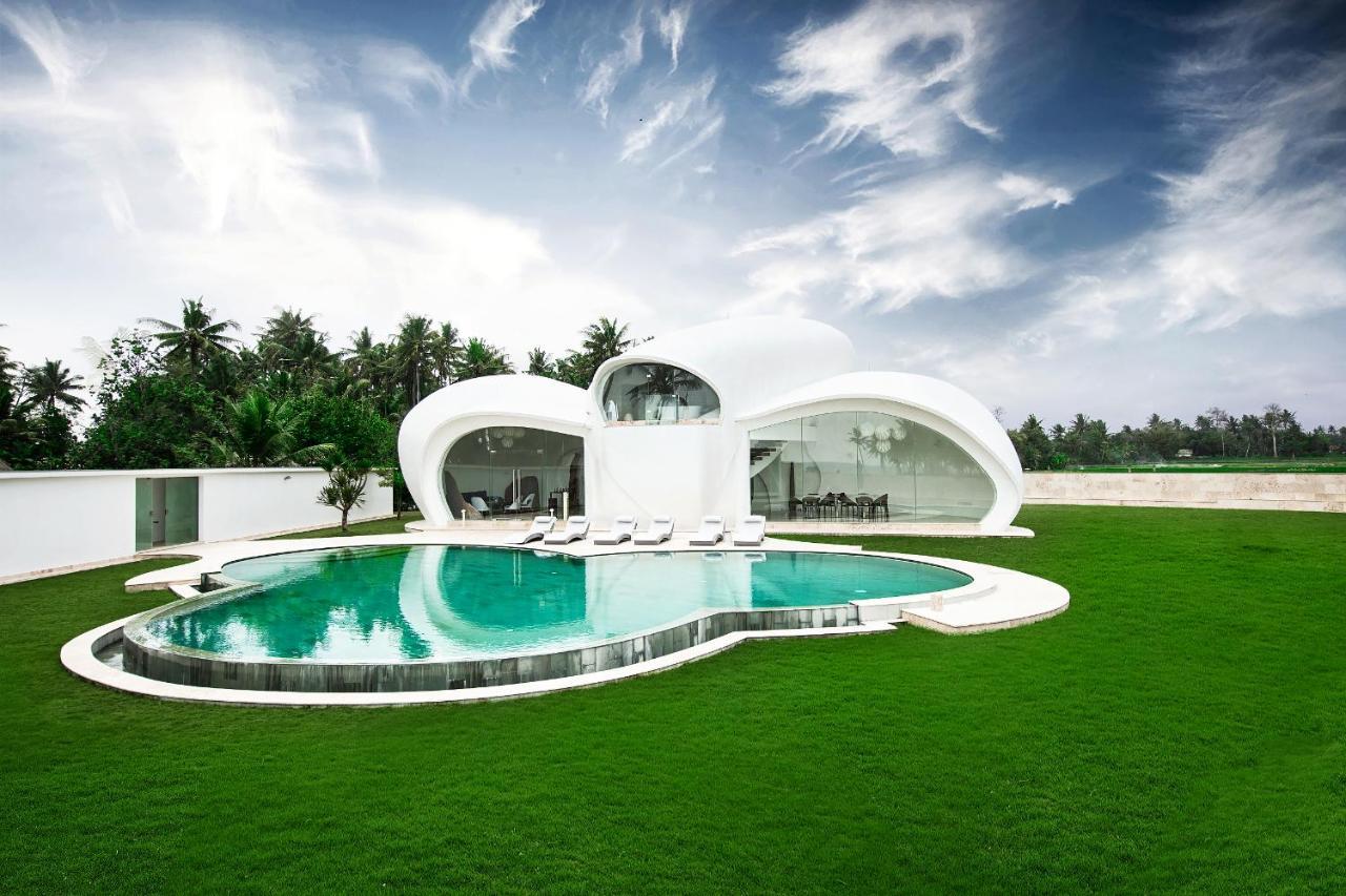 The Cloud Beachfront Villa Tabanan Exteriör bild