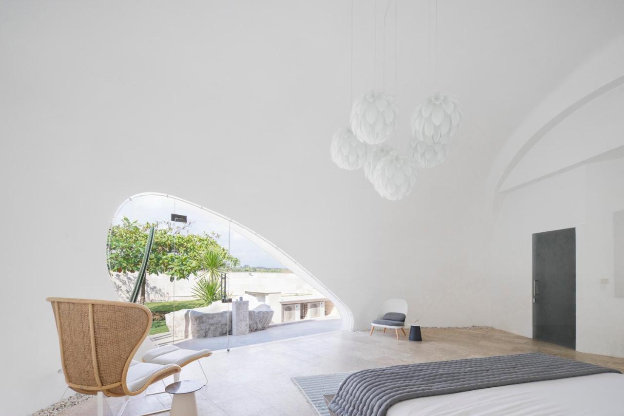 The Cloud Beachfront Villa Tabanan Exteriör bild